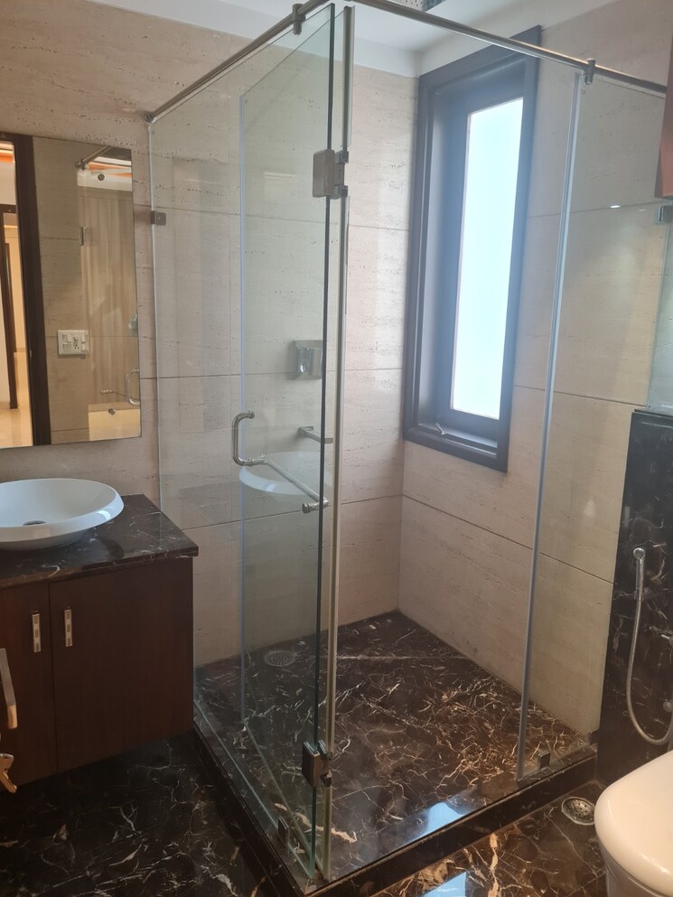Bathroom, greater kailash ii 4 Bedroom 2500 Sq.Ft. Apartment In Greater Kailash ii Delhi 8895617