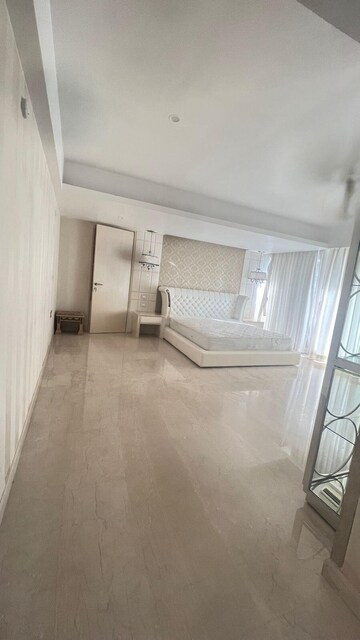 Bathroom in 4 BHK Apartment at Sumer Trinity Towers, Prabhadevi – for Rent