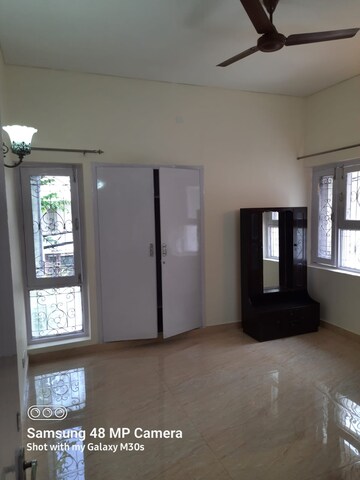 Room in 3 BHK Apartment at Greater Kailash I – for Rent