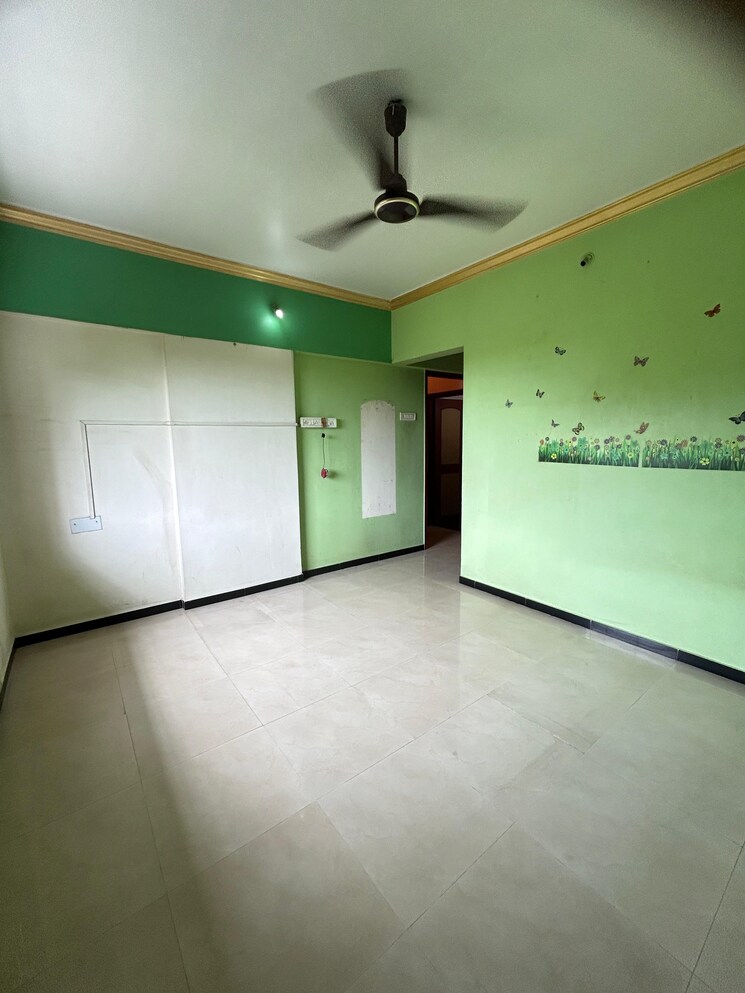 Room, ic colony 1 Bedroom 610 Sq.Ft. Apartment In Ic Colony Mumbai 8895670