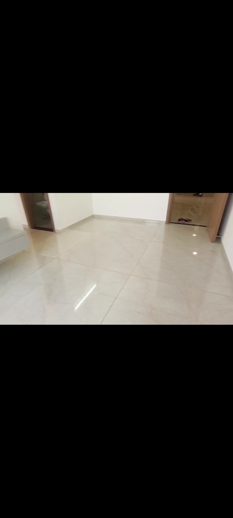 Room, uk-iridium 1 Bedroom 395 Sq.Ft. Apartment In Kandivali East Mumbai 8895685