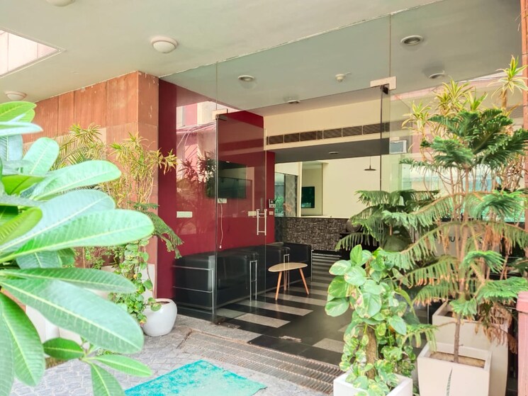 Living Room, okhla industrial estate phase 3 Commercial Office Space 2500 Sq.Ft. In Okhla Industrial Estate Phase 3 Delhi 8895698