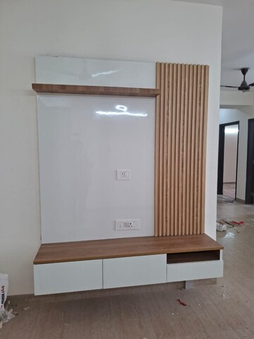 Room in 3 BHK Apartment at Lotus Panache, Sector 110 – for Rent