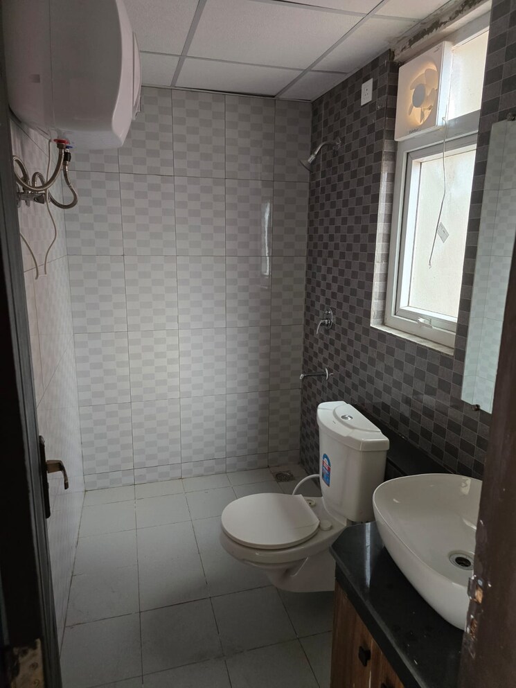 Bathroom, lotus-panache 3 Bedroom 1528 Sq.Ft. Apartment In Sector 110 Noida 8895732