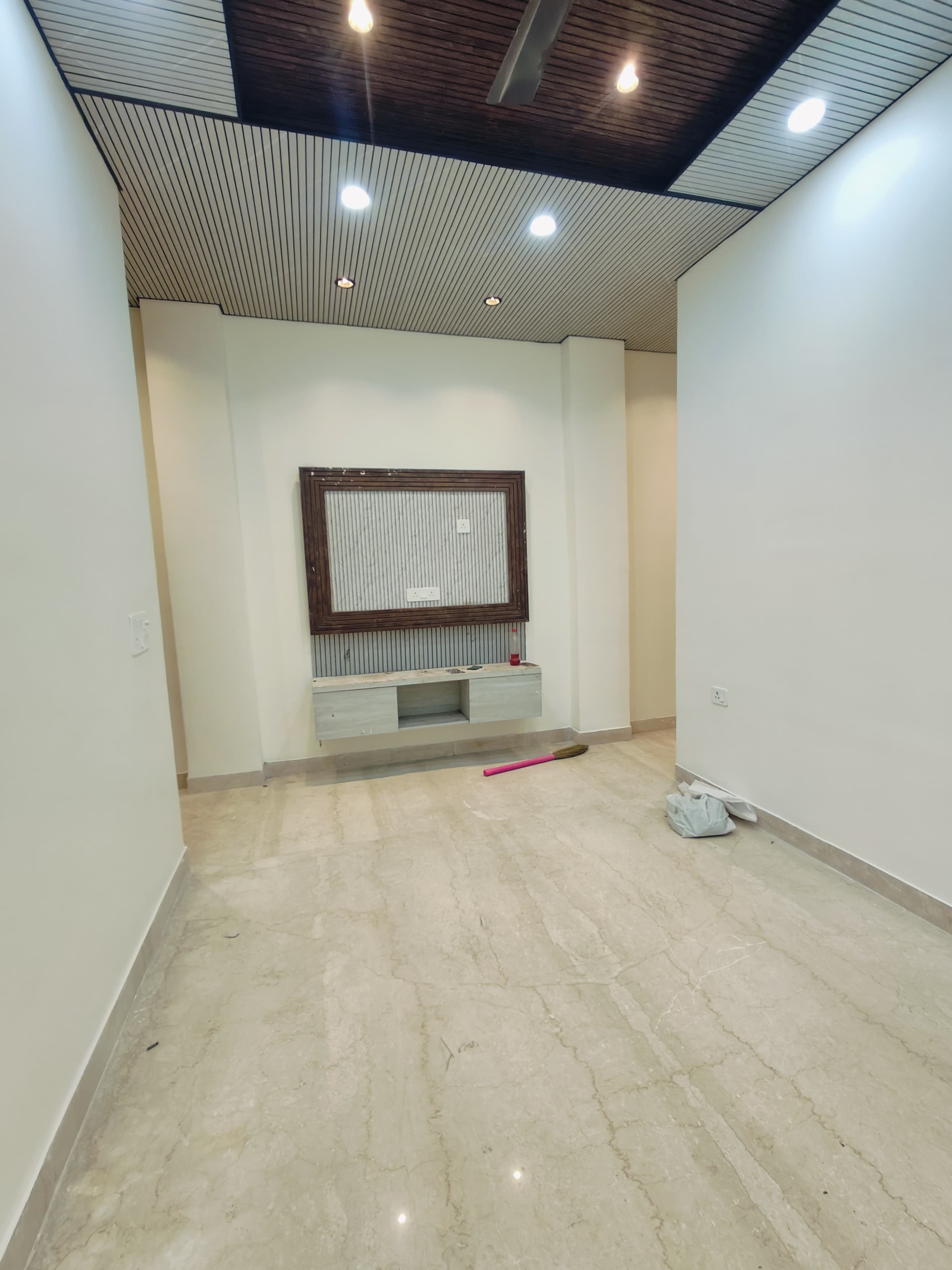 3 BHK Builder Floor For Rent in Shivalik Colony