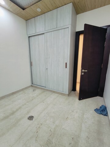 Room in 3 BHK Builder Floor at Shivalik Colony – for Rent