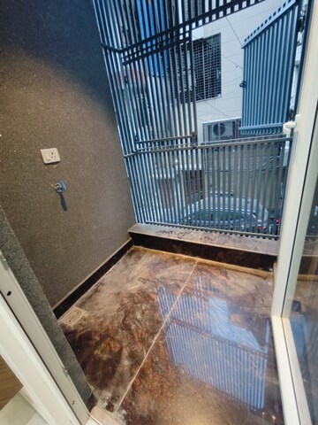 Balcony in 3 BHK Builder Floor at Shivalik Colony – for Rent