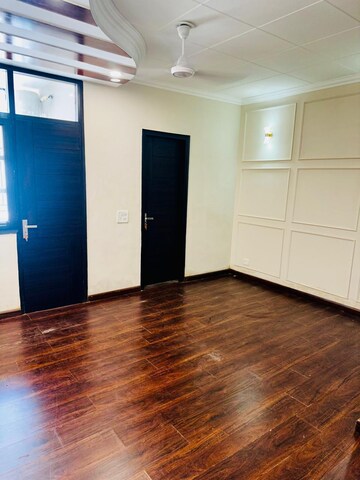 3 BHK Builder Floor For Rent in Shivalik Colony