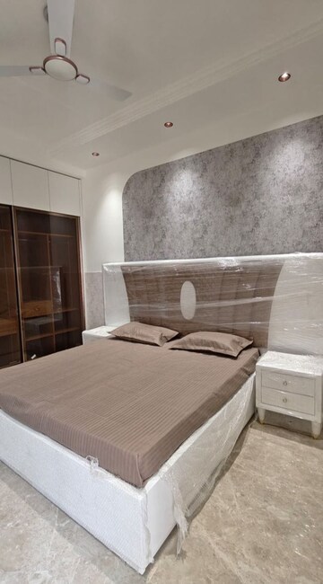 Bedroom in 3 BHK Builder Floor at Orris Atulyam, Sector 83 – for Sale