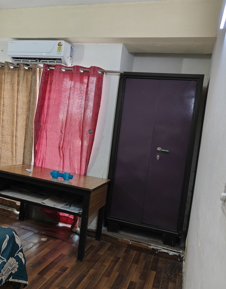 Kitchen, paras-tierea 3 Bedroom 1365 Sq.Ft. Apartment In Sector 137 Noida 8895844