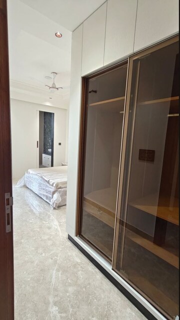 Building Lobby in 3 BHK Builder Floor at Orris Atulyam, Sector 83 – for Sale
