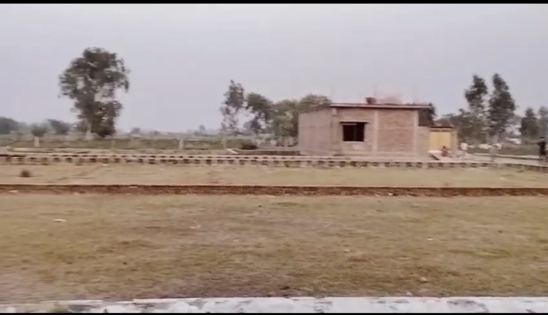 Plot For Sale in Deva Road