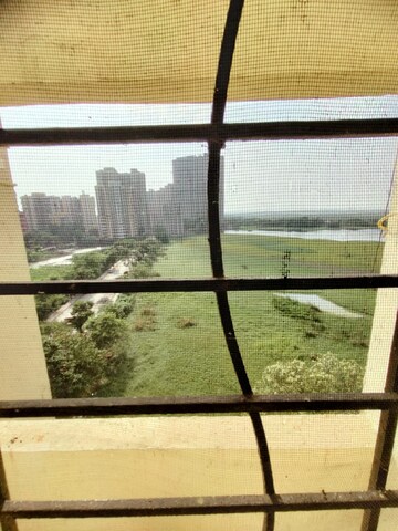 Furnished Amenities in 3 BHK Apartment at Bhoomi Park II, Malad West – for Rent