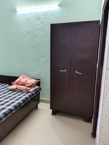 Furnished Amenities in 1 RK Builder Floor at Sector 46 – for Rent