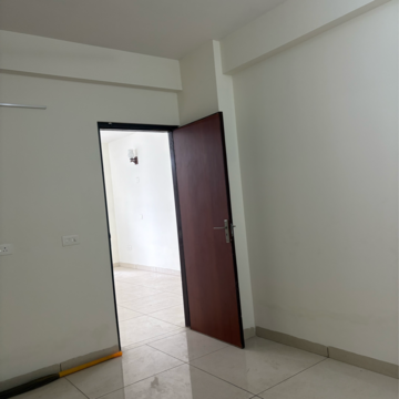 Room in 3 BHK Apartment at RPS Auria, Sector 88 – for Rent
