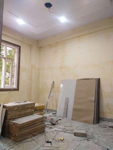 Bedroom in 3 BHK Builder Floor at Pandav Nagar – for Rent