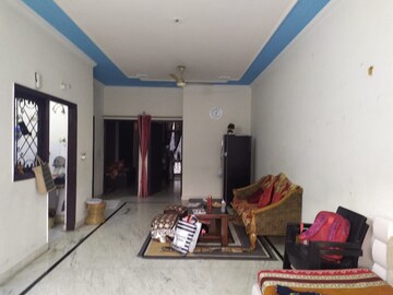 Living Room in 2 BHK Builder Floor at Vaishali Sector 5 – for Rent
