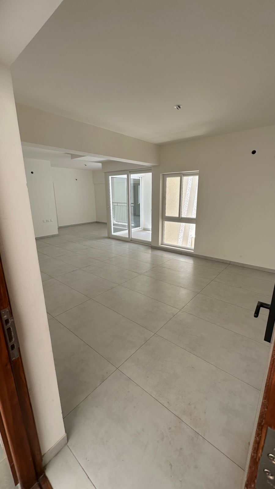 3 BHK 2400 Sq.Ft. Apartment in Casagrand Boulevard