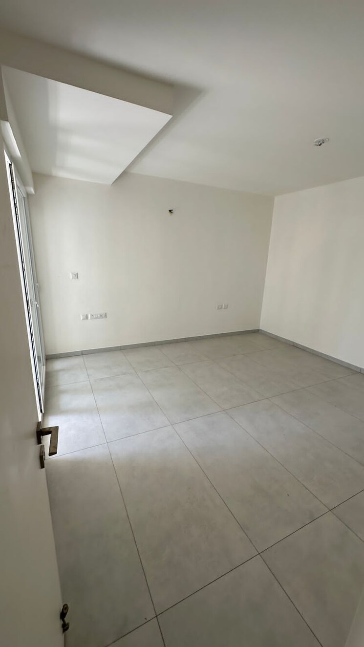 Room, casagrand-boulevard 3 Bedroom 2400 Sq.Ft. Apartment In Hennur Road Bangalore 8896043