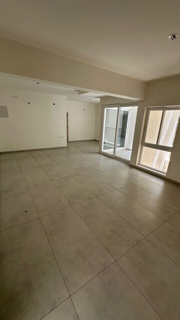 Room in 3 BHK Apartment at Casagrand Boulevard, Hennur Road – for Sale