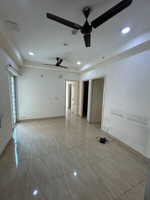 Room in 3 BHK Apartment at Gaur City-2, Gaur City 2 – for Sale