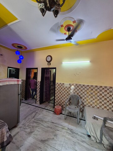 Furnished Amenities in 2 BHK Builder Floor at Surya Nagar – for Sale