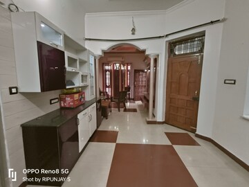 Living Room in 2 BHK Independent House at Gomti Nagar – for Rent