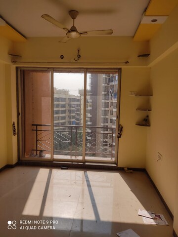 Bedroom in 2 BHK Apartment at Sonata Apartments, Malad West – for Rent