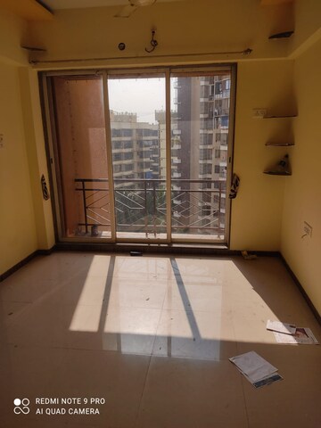 Bedroom in 2 BHK Apartment at Sonata Apartments, Malad West – for Rent