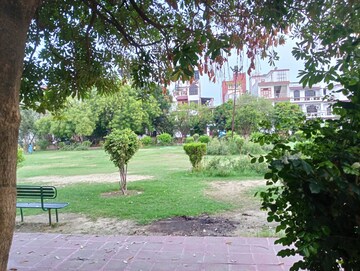  Plot For Sale in Gomti Nagar