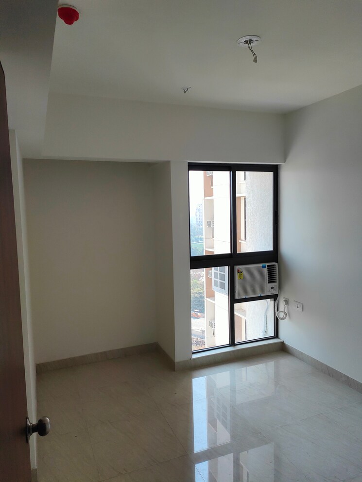 Room, lodha-quality-home-tower-2 1 Bedroom 317 Sq.Ft. Apartment In Majiwada Thane 8896195