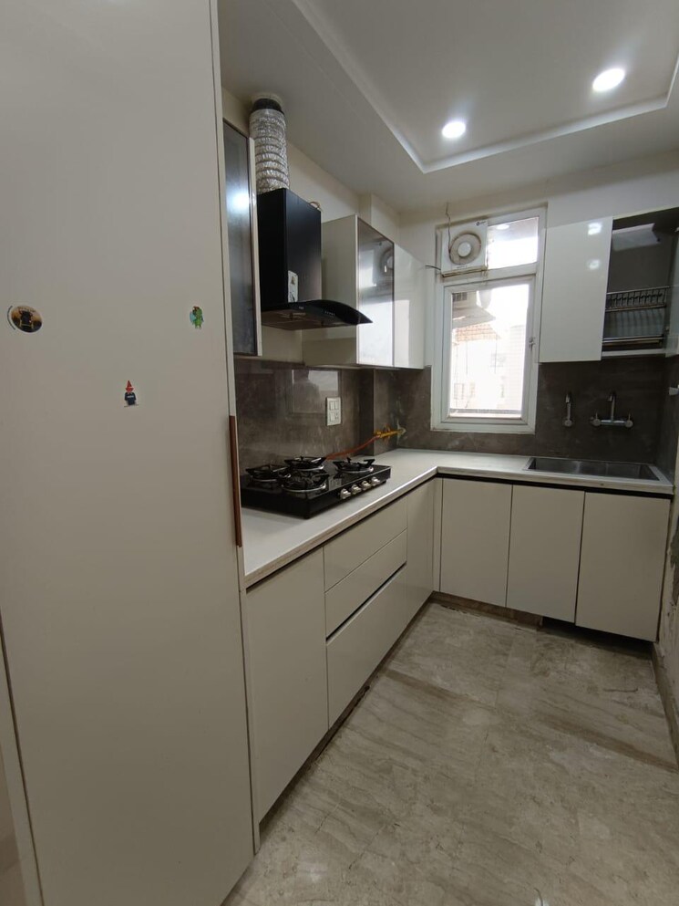 Kitchen, paschim vihar 2 Bedroom 756 Sq.Ft. Builder Floor In Paschim Vihar Delhi 8896215
