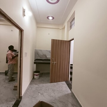 Living Room in 2 BHK Independent House at Gomti Nagar – for Rent