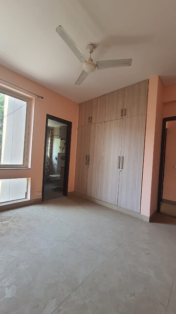 Room in 3 BHK Builder Floor at Ardee City, Sector 52 – for Sale
