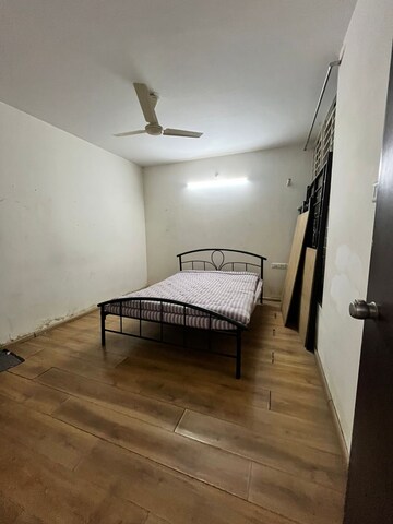 Room in 3 BHK Apartment at Rohan Ishan, Bavdhan – for Rent