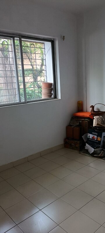 Parking in 1 BHK Apartment at Wadgaon Sheri – for Rent