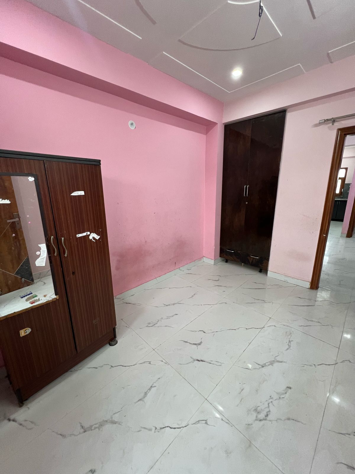 2 BHK + Servant Room Builder Floor For Rent in Sector 10a 