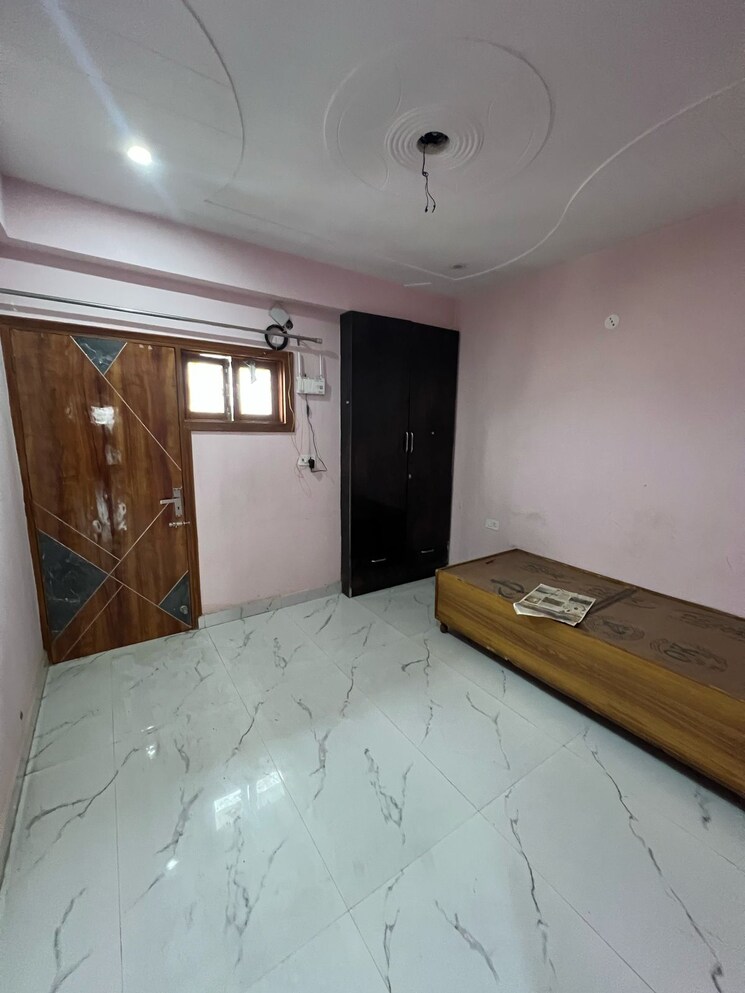 Bedroom, sector 10a 2 Bedroom 150 Sq.Yd. Builder Floor In Sector 10a Gurgaon 8896244