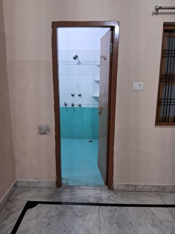  2 BHK Independent House at Gomti Nagar – for Rent
