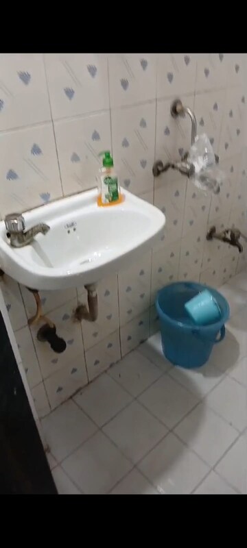 Bathroom in  Pg at Kopar Khairane Sector 14 – for Rent
