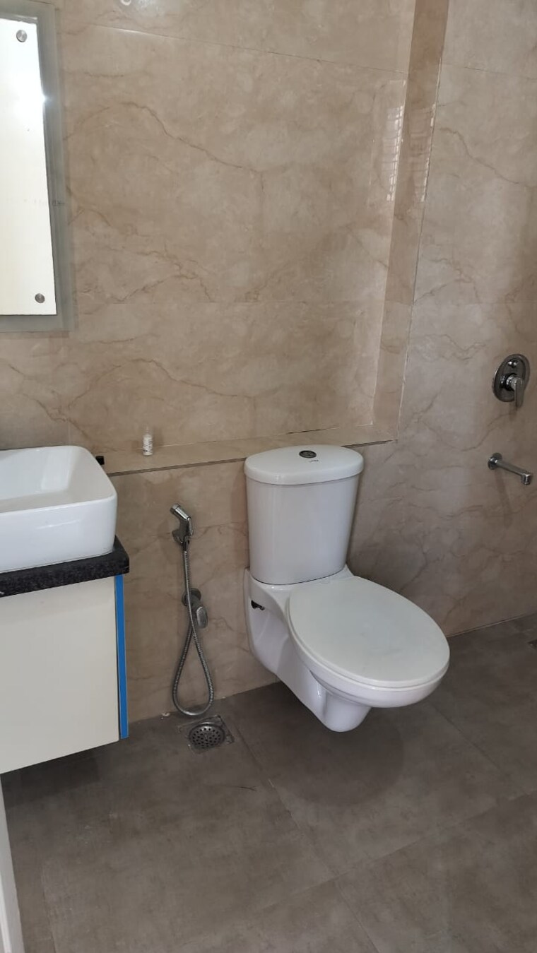 Bathroom, unitech-fresco 3 Bedroom 1877 Sq.Ft. Apartment In Sector 50 Gurgaon 8896309