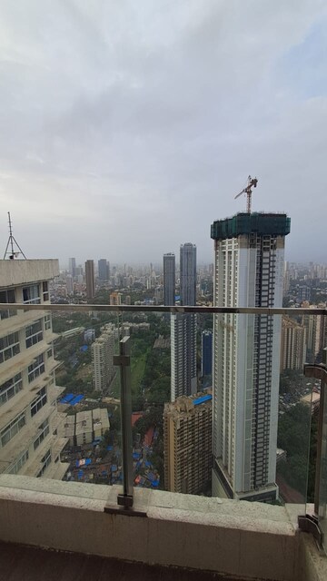 2 BHK Apartment For Rent in LnT Crescent Bay T3, Parel