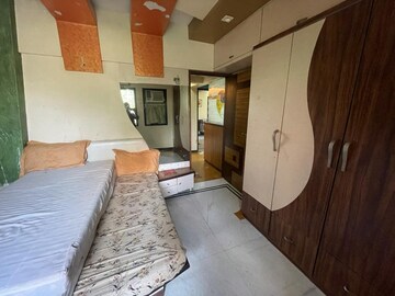 Bedroom in 3 BHK Apartment at NG Garden, Kandivali West – for Rent