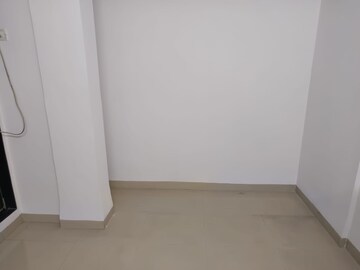 Room in 1 BHK Apartment at Sunshine Willows, Ghansoli – for Sale
