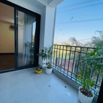 Balcony in 4 BHK Builder Floor at BPTP Floors, Sector 70 – for Sale