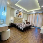 4 BHK + Pooja Room,Servant Room 270 Sq.Yd. Builder Floor in BPTP Floors