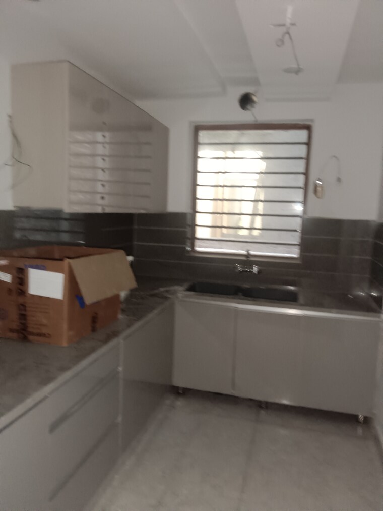 Kitchen, rps-palm-drive 3 Bedroom 125 Sq.Yd. Builder Floor In Sector 88 Faridabad 8896405