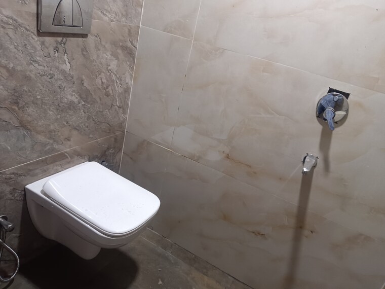 Bathroom, rps-palm-drive 3 Bedroom 125 Sq.Yd. Builder Floor In Sector 88 Faridabad 8896405