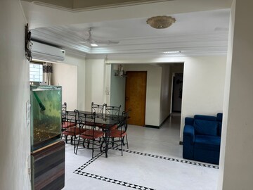 Team Area in 3 BHK Apartment at Rushabh Tower, Sewri – for Rent