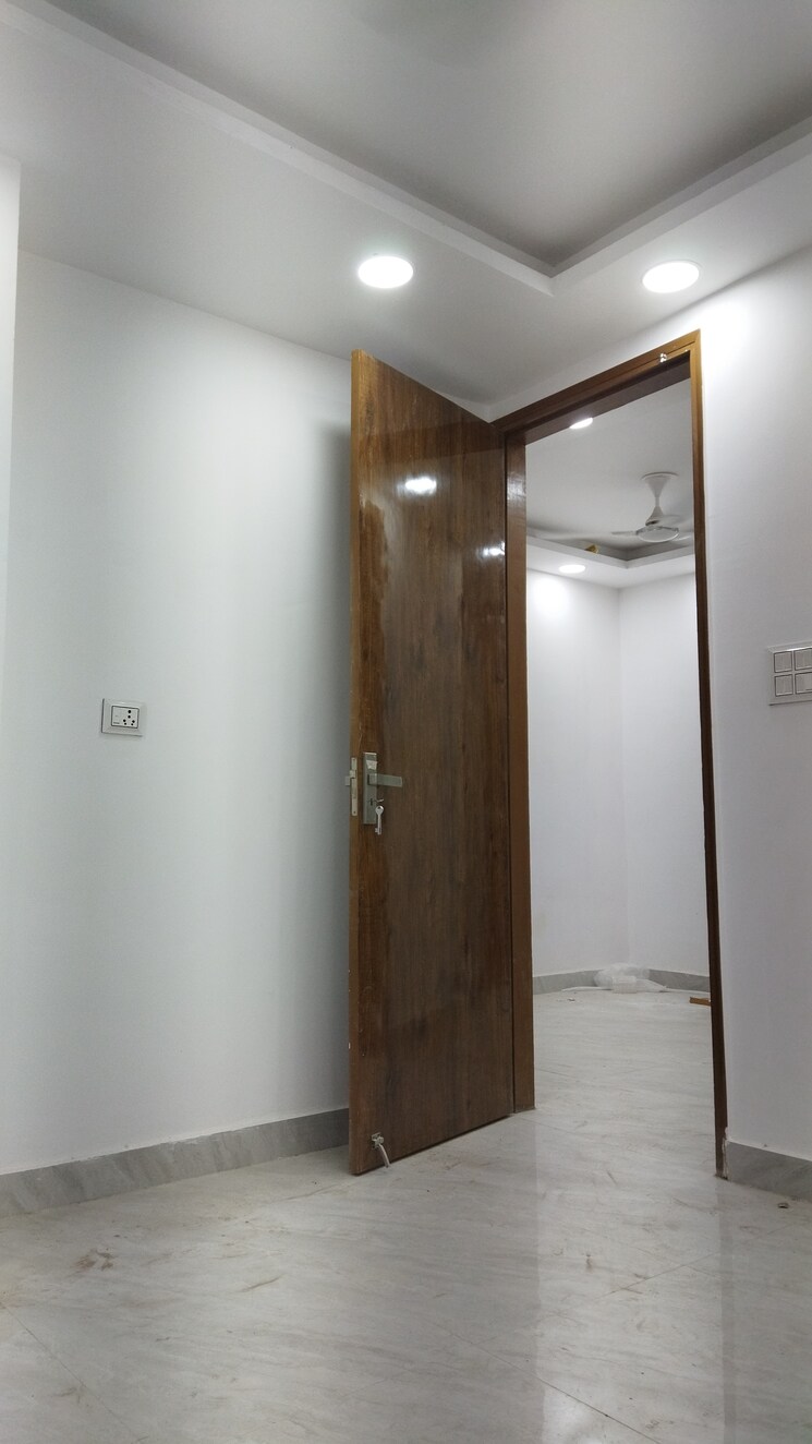 Room, govindpuri 2 Bedroom 600 Sq.Ft. Builder Floor In Govindpuri Delhi 8896398